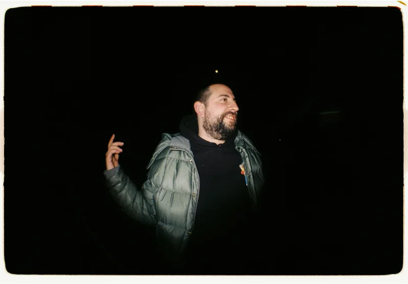 Roll Dump 6 — frame 8